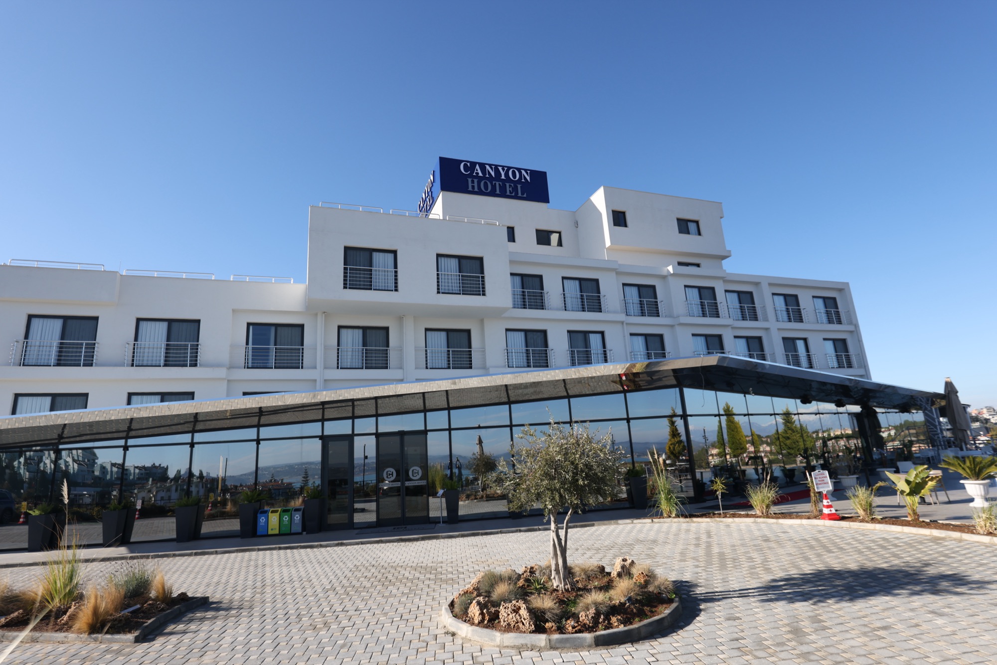 Canyon Hotel Adana dis cephe